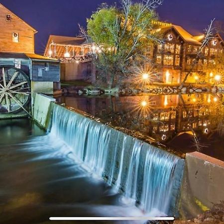 Luxury Condo In The Heart Of Pigeon Forge Luaran gambar